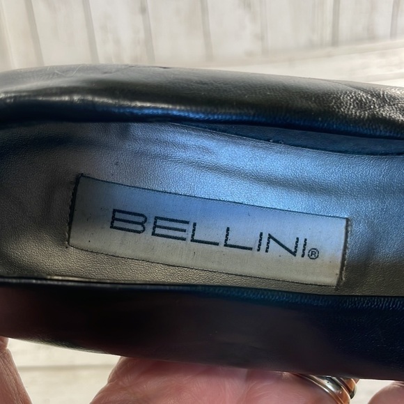 Vintage Bellini Black Leather and Reptile Button Low Heel Pump - Picture 15 of 15